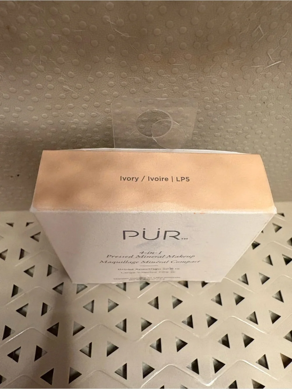 PÜR 4-in-1 Pressed Mineral Makeup - Light/Beige